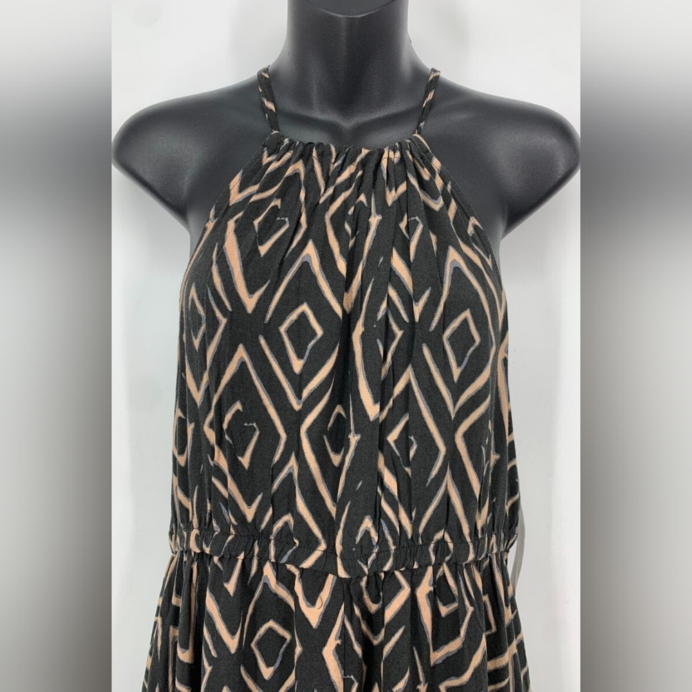 Liz Lange Black and Tan Maternity Dress